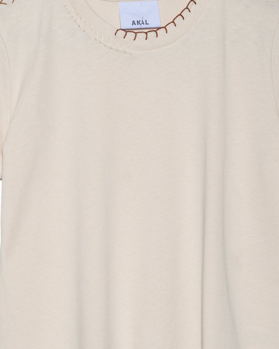 'טישרט תיפורים בז