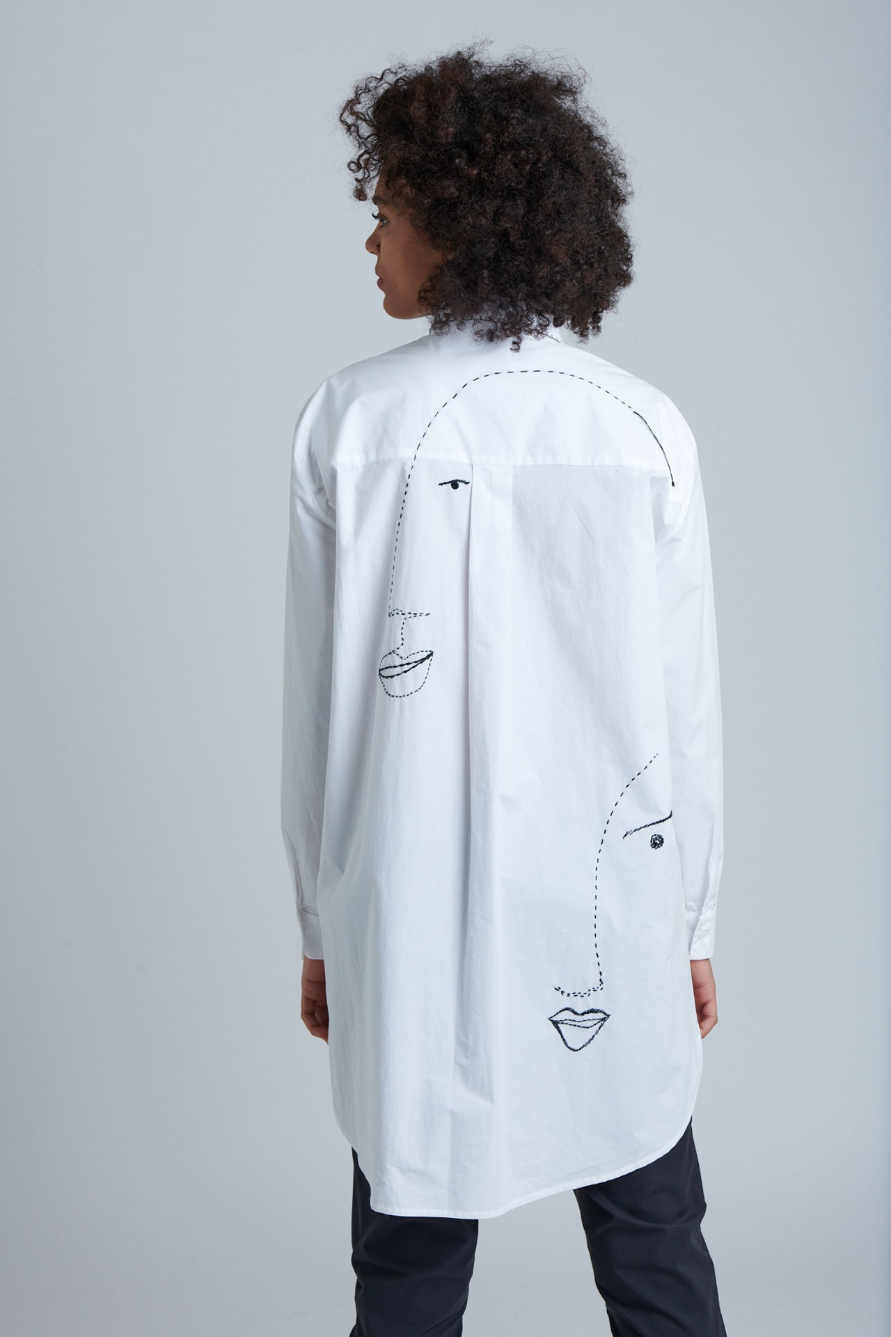 חולצה מכופתרת ART FACE