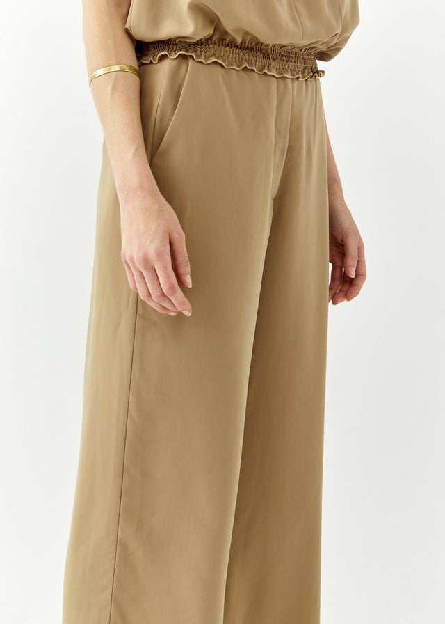 Wide tailored pants